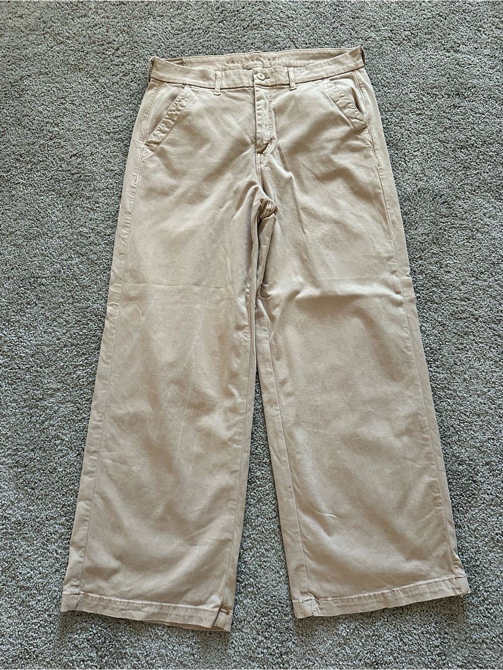 American Eagle Outfitters Women’s Khaki Pants